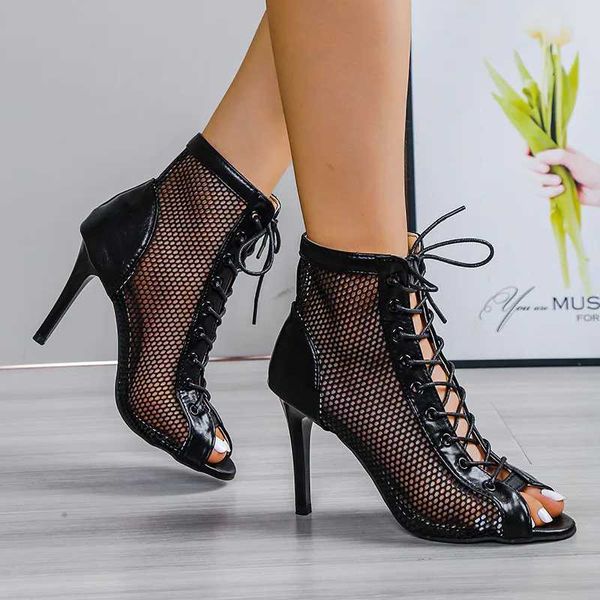 Sapatos de vestido Plus-size novo sexy salto alto sandálias de rede oca tendência de moda de verão confortável botas de dedo aberto stiletto sapatos de dançarina de jazz H240325