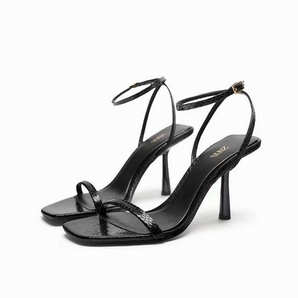 Новые летние сандалии, женская обувь, сандалии на высоком каблуке, тонкий металлический змеиный узор, открытый носок, одна линия дизайна, 240228