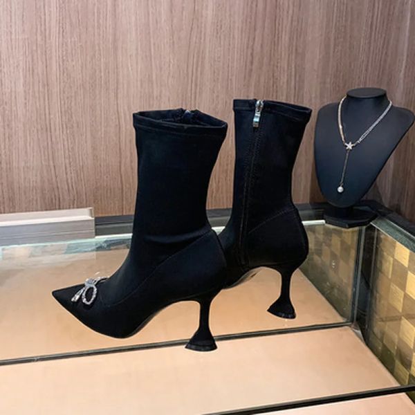 Сапоги 2021 Новый растяжение Lycra Women Angle Boots осень зимняя зима