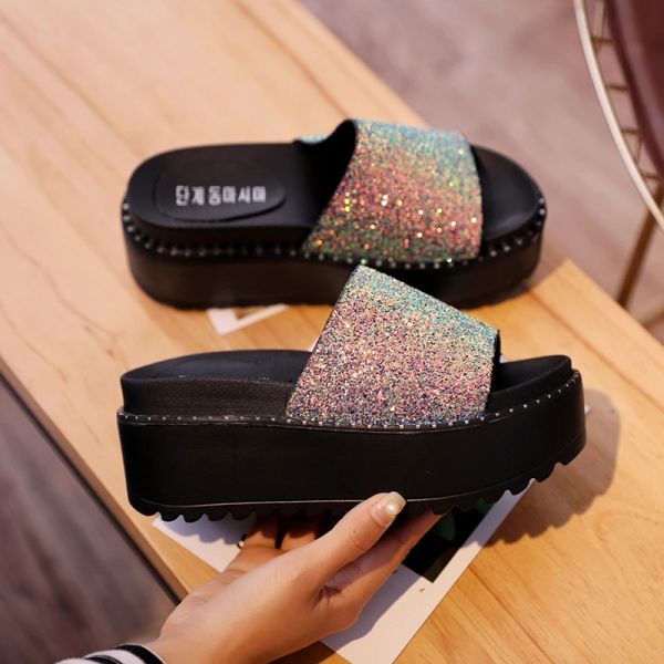 Boots Women Bling Sling On Shoes 2019 Nova plataforma de moda coreana cunha Sapates Ladies Summer Flip Flip Rhinestone Beach Slides