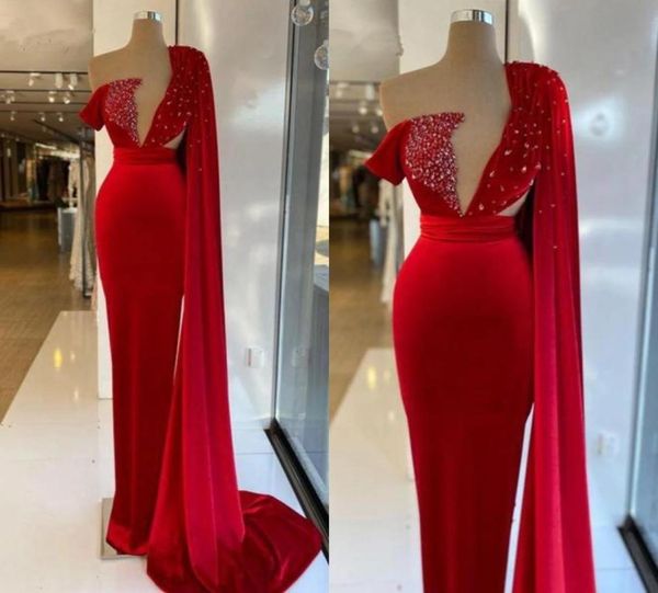 Sexy Dubai Arabisch Designer Rote Meerjungfrau Satin Lange Abendkleider mit Wraps V-Ausschnitt Perlen Kristalle Formelles Abschlussballkleid Partykleid 4892178