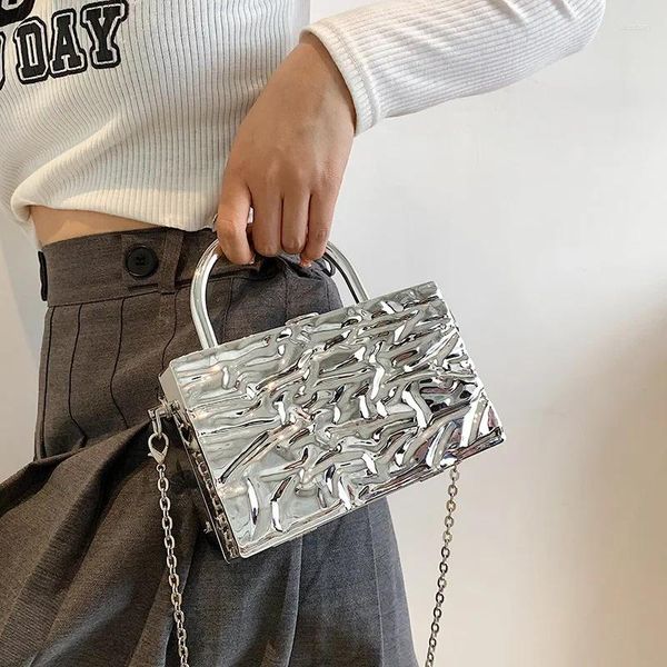 Akşam çantaları metal kutu omuz çantası trend 2024 Tasarımcı Çanta Bayanlar Moda Şık Puan Parti Debriyajı Yenilik Gümüş Zincir Crossbody