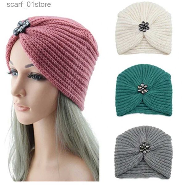 Cappelli Sciarpe Set Fiore di lana invernale in stile boemo diamante con cappello lavorato a maglia Gruppo di bellezza europeo CC24319