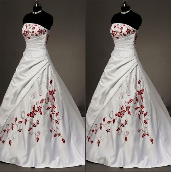 Abiti da sposa ricamati rossi in raso bianco Abito da ballo taglie forti per la sposa 2022 Pieghe senza spalline in pizzo drappeggiato Abito da sposa vintage Gow7435762