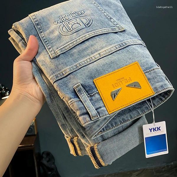 Erkekler Kot High-Hight Light Lüks Marka Düz Fit Streç Çok yönlü Moda Moda Basılı Denim Pantolon