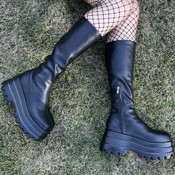 Stiefelplattform Gothic Style Motorrad Stiefel Vampire Cosplay Knreihe Stiefel 2022 Winter Street Cool Punk Comfy Women Schuhschuhe