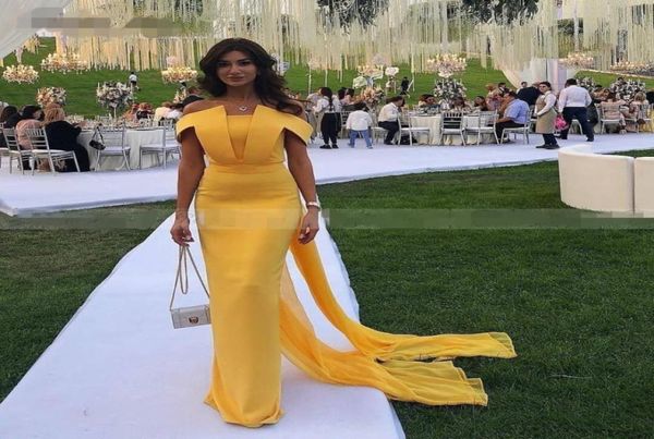 2020 bainha elegante longo sereia ouro amarelo vestidos de noite com trem fora do ombro mulheres árabes celebridade vestidos formais dubai pro7688217