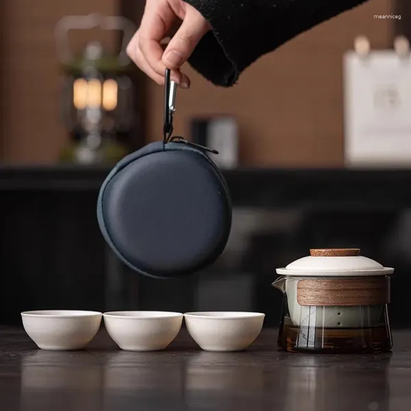 Conjuntos de chá portátil bule de chá conjunto de cerâmica gongfu teaset com 3 xícara para um em saco de presente viagem ao ar livre piquenique