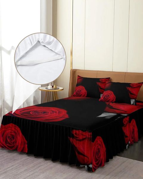 Gonna da letto Fiore di rosa rossa Copriletto elasticizzato nero con federe Coprimaterasso protettore Set di biancheria da letto