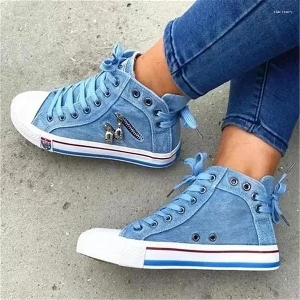 Scarpe casual Donna Denim Tacco piatto Punta tonda Stringata Teschio Decorazione in metallo Sneakers alte comode e classiche con plateau