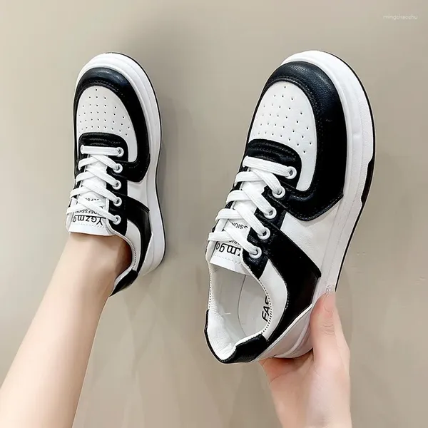 Sapatos casuais moda branco feminino preto cor combinando tênis de dedo do pé redondo confortável all-match esportes de couro macio