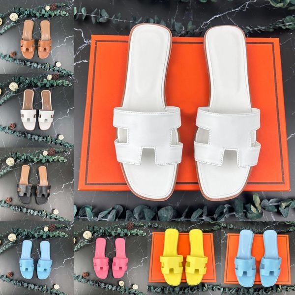 Tasarımcı Terlik Orijinal Deri Kadınlar Oran Sandalet Slaytları Yaz Out Giyim Lüks Tatil Plajı dikenleri Düz Ayakkabılar