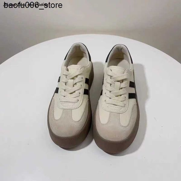 Sapatos casuais coreano dedo do pé redondo rendas até esportes genuínos casuais mulheres sneaker flat branco feriado trabalho mocassins plataforma sapatos de caminhada mulheres q240320