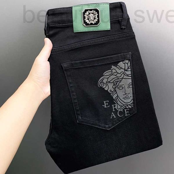 Jeans da uomo firmati Alta qualità europeo nero grigio testa di bellezza stampa jeans lavati da uomo versatili pantaloni a gamba dritta elasticizzati slim fit S2H5