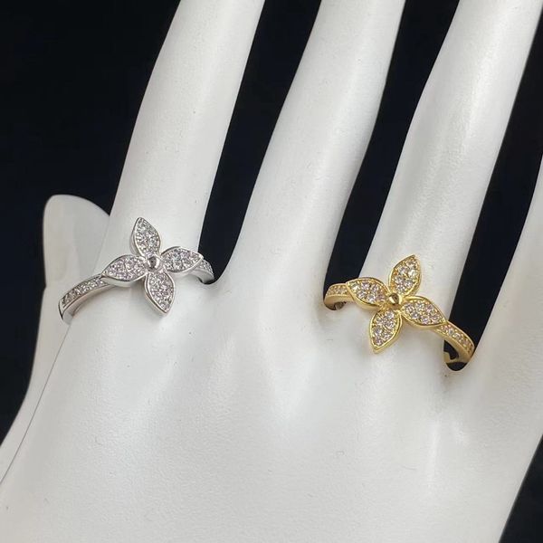 Новый дизайн, блестящее кольцо Lucky Flower Star Blossom, женские кольца из белого золота и бриллиантов, дизайнерские ювелирные изделия R0028