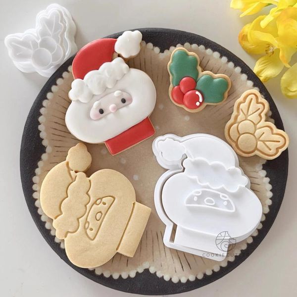 Moldes de cozimento Natal Papai Noel Cookie Cutter Xmas Folha Decoração Biscoito Selo Pastelaria Bolo Plástico 3D Doméstico Mão Pressionada Molde