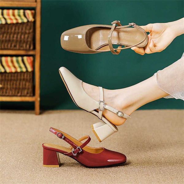 Hip Square Toe High Heels Sandles Straight Line Gurt Mary Jane Schuhe Sommer Sandalen Frauen Dicke Fersion Französische Stil Rückenluft Sandalen 240228