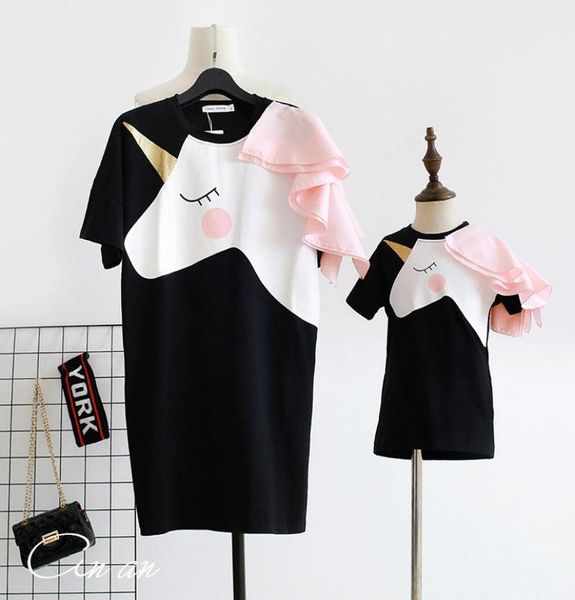 Mommy and Me Tshirt Abiti Mamma Mamma Ragazze Madre Figlia Vestiti Stampa unicorno Rosa Abiti coordinati per la famiglia Lady Kids Dress1148080