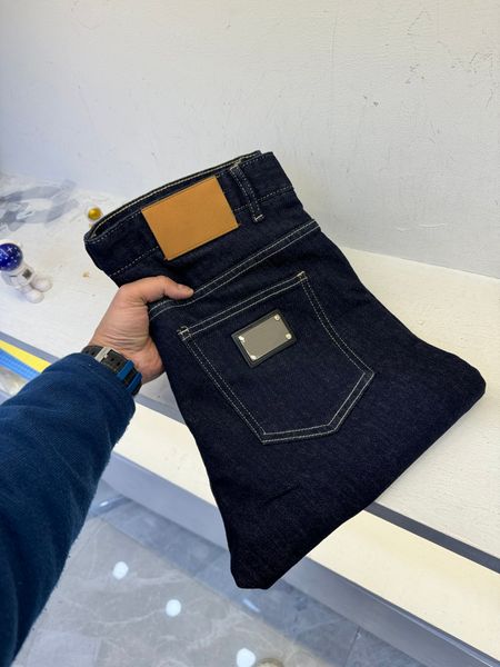 2024 Jeans firmati di marca primaverili ed estivi moda jeans a matita casual blu scuro jeans da uomo in materiale misto cotone di alta qualità