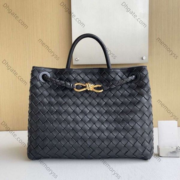 2024 Andiamo Designer Bag Borsa Famiglia Fibbia a 8 linee Borsa per documenti ufficiale Borsa per laptop con tracolla singola portatile in pelle intrecciata originale da donna