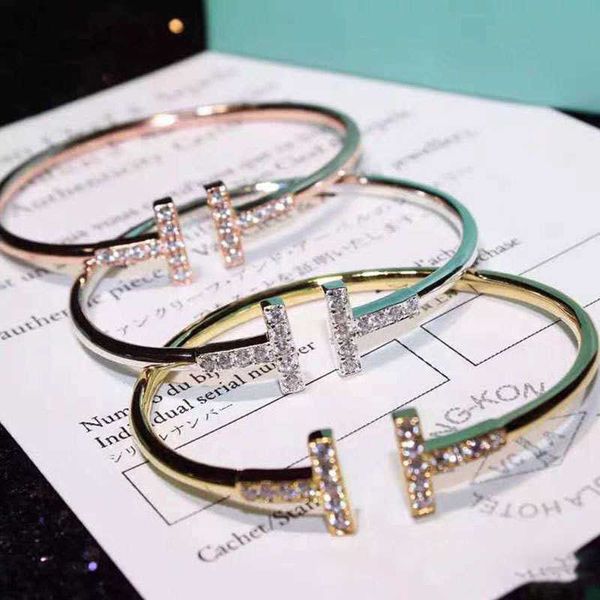 AA Designer Charm Bangle Pulseira TifanT Love Micro Diamante Broca Duplo T Aberto Pulseira Feminina Mão Pulseira Vibrato Anel Jóias Acessórios Círculo 4WCT