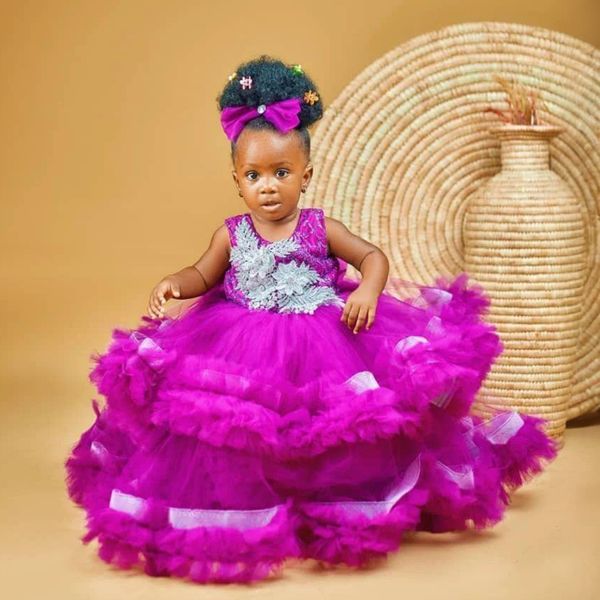 2024 Fuchsia Flower Girl Vestidos Vestido de Comunhão Jewel Tiered Tulle Ball Vestidos Rainha Vestido de Aniversário Appliqued Lace Frisado para Meninas Negras Africanas NF135