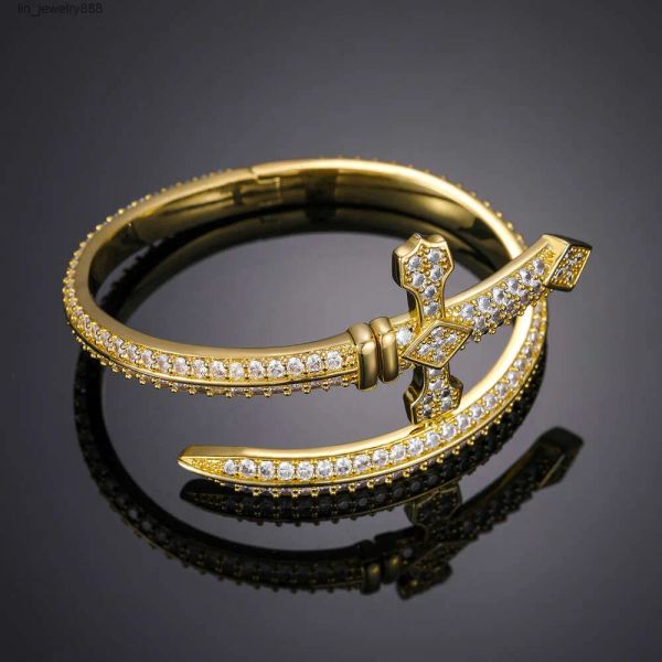 2024 verão boutique hip-hop jóias 18k banhado a ouro 925 prata esterlina Vvs Moissanite diamante gelo espada cruz pulseira pulseira masculina