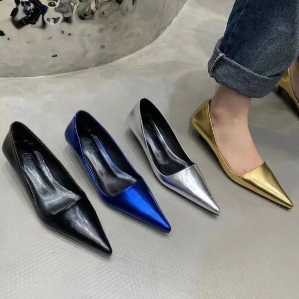 Насосы 2023 Весенний Bling Gold Silver Sirew Silver Pointed Toe Med Heel Pumps Fashion Slip на каблуках котенка.