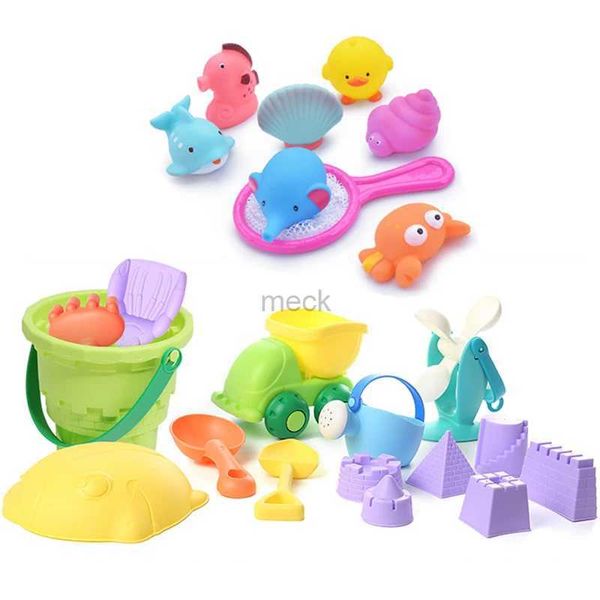 Giochi con la sabbia Divertimento in acqua Giocattoli da spiaggia per bambini Gioco Sandbox Gioca con acqua di sabbia Set Cubo di sabbia Giocattoli estivi in plastica morbida Secchio di sabbia da spiaggia Stampo castello Giocattolo da bagnetto per bambini 240321