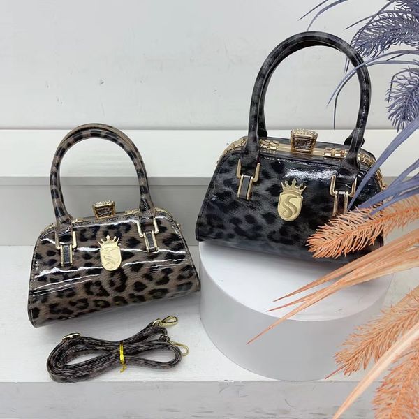 Bolsa de designer de alta qualidade em couro envernizado Boston Leopard Bolsa Bolsa de ombro Bolsa de couro macio Mini Senhoras Luxo Moda Compras Bolsa de ombro multicolorida