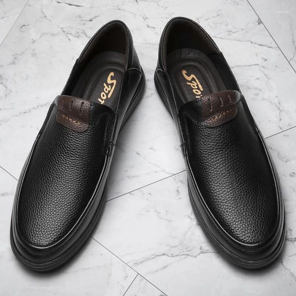 Sapatos casuais masculinos de couro casamento macio homem vestido respirável viagem elegantes calçados artesanais leves mocassins mocassins