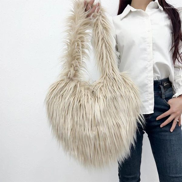 Sacos de noite Fluffy Plush Inverno Mulheres Bolsas Coração Em Forma de Pele Falso Bolsa de Ombro Bonito Amor Crossbody para 2024 Tote Lady Shopper