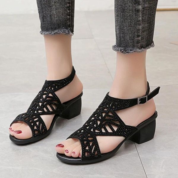 Kleidschuhe Mode Strass Mitte Heels Gladiator Sandalen Frau Peep Toe Sexy Schwarz Blockabsatz Damen Sommer Knöchelschnalle