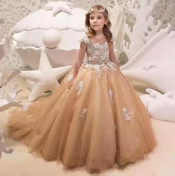 Princesa Meninas Pageant Ouro Sheer Jewel Neck Cap Manga Apliques Beads Ruffles Long Flower Girl Vestidos Custom Made Criança Vestidos de Festa BC