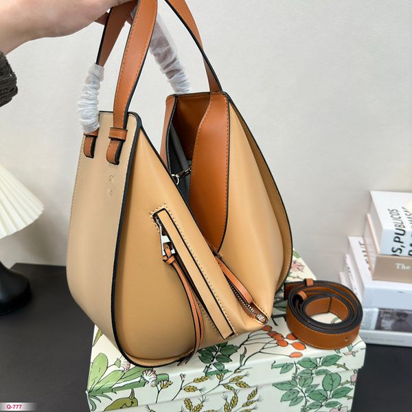 Tasarımcı Hammock Crossbody Bag Kadın Moda Kabartma Çantalar Günlük Tiktelik Stili El Çantaları Moda Kompakt Omuz Çantaları Lüks Çok Fonksiyonlu Satchels