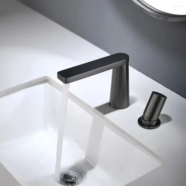 Rubinetti per lavandino del bagno Rubinetto per vasca in ottone grigio spazzolato di alta qualità 2 fori 1 maniglia Lavabo moderno per lavabo Rubinetto Lavabo freddo