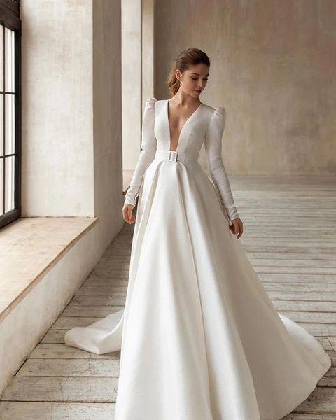 Элегантное простое атласное свадебное платье трапециевидной формы с глубоким v-образным вырезом сексуальное свадебное платье цвета слоновой кости с длинными рукавами и поясом 2024 Robe De Mariee