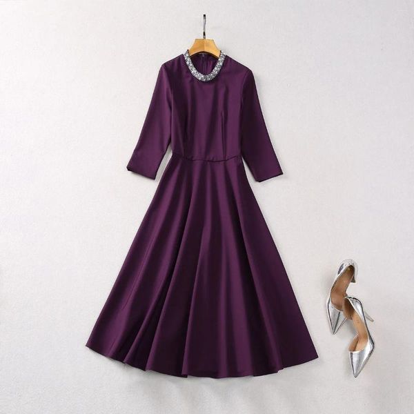 Повседневные платья Европейская и американская женская одежда 2024 Весна с рукавом четверть и бисером с круглым вырезом Фиолетовое модное плиссированное платье XXL