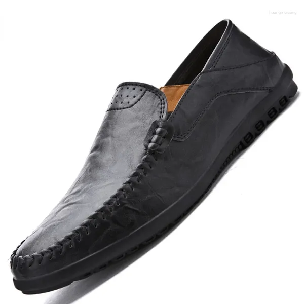 Scarpe casual da uomo in vera pelle di marca 2024 mocassini italiani mocassini slip traspiranti su guida nera taglie forti 38-47