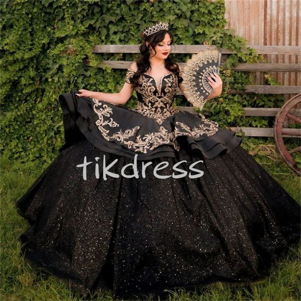 Preto mexicano quinceanera vestidos charro 2024 brilhantes apliques dourados dezesseis lantejoulas vestidos de xv 15 anos para rendas até feestjurken doce 16 vestidos aniversário