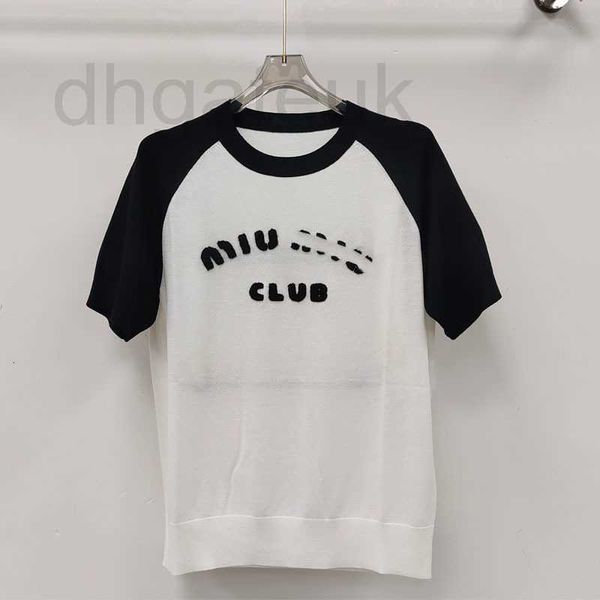 Mulheres malhas camisetas marca de designer 24 novo início da primavera de malha de manga curta preto e branco design de correspondência de cores para Miao Family Top, mesmo estilo 3EZG