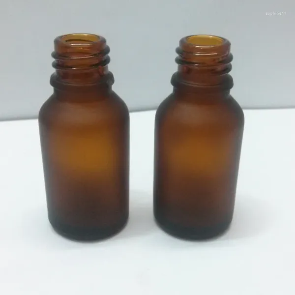 Garrafas de armazenamento 15ml 50pcs garrafa de vidro fosco verde/azul/marrom/claro com ouro/prata óleo essencial soro líquido complexo pacote de recuperação
