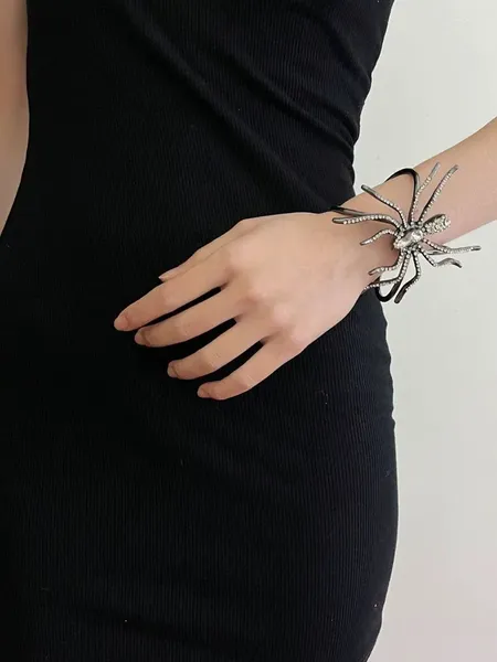 Bangle escuro strass grande aranha metal abertura pulseiras pulseira para mulheres meninas simples exagerado punk legal festa jóias presente 2024