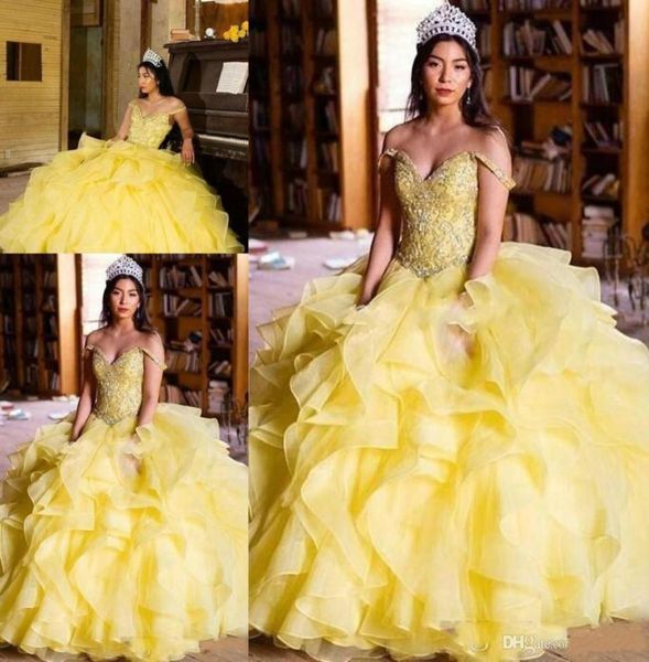 Princesa vestido de baile 2015 vestidos quinceanera amarelo fora do ombro em cascata babados contas de cristal organza 2018 vestido de festa de baile para 1284147