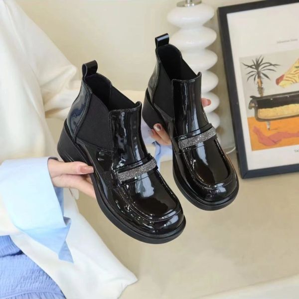 Botas botas de calçados redondos calçados shinestone Black Short Shoes para mulher Chelsea Botas de tornozelo feminino VENDA DE AUTOMN GOTH TREEND 2023 NOVO EM
