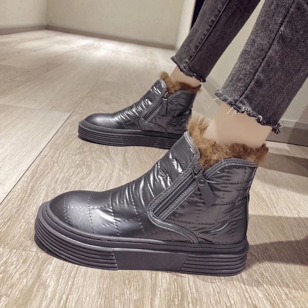 Сапоги элегантная женщина сапоги сапоги плоские каблуки роскошные дизайнерские обувь зимняя обувь плюшевая мода 2022 мех резиновые дамы повседневная рука