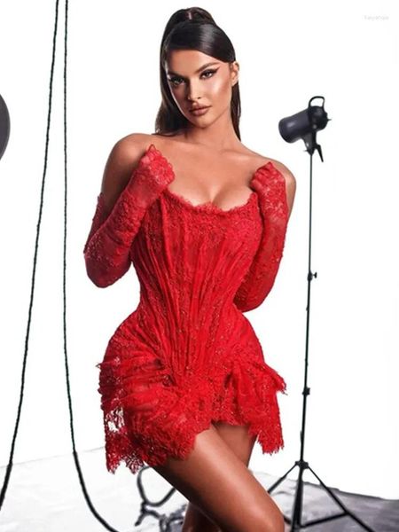 Lässige Kleider Lager 2024 Sexy Frauen Rot Schwarz Glitter Perlen Trägerlose Spitze Minikleid mit Handschuhen Abend Party Geburtstag Promi Prom