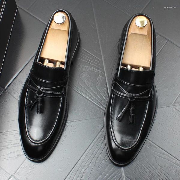 Sapatos casuais estilo britânico homens negócios casamento vestidos formais couro genuíno borlas deslizamento-on sapato de condução preto verão mocassins