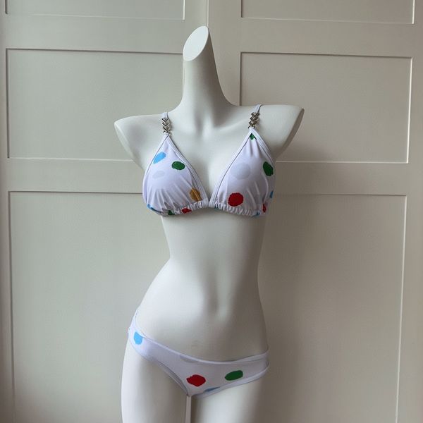 Marca L Designer Swimsuit Sexy Bikini Set para Mulheres Bandage Swimwear Thong Banheira Terno Duas Peças Maiô Luxo Beachwear Polka Dot Imprimir Conjuntos Brancos Pretos