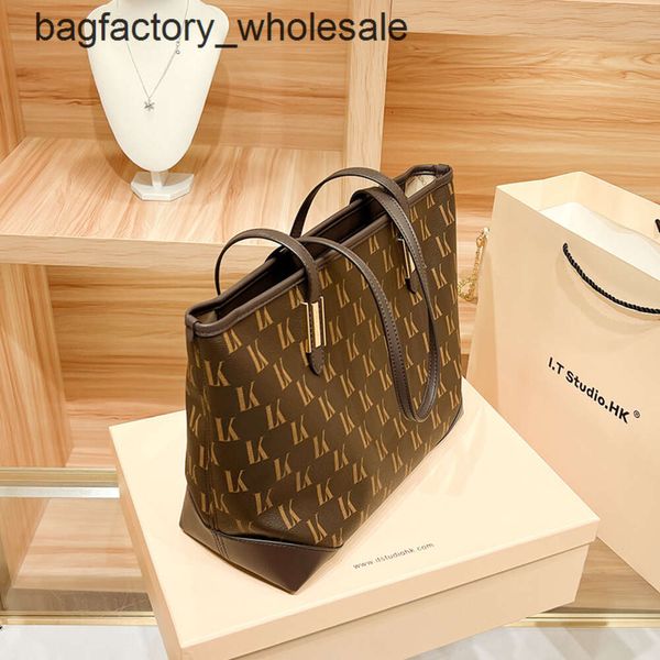 Borsa a tracolla Top Fashion Designer Borsa a tracolla in vera pelle di marca di Hong Kong da donna di grande capacità Nuova borsa a tracolla da pendolarismo alla moda autunno/inverno